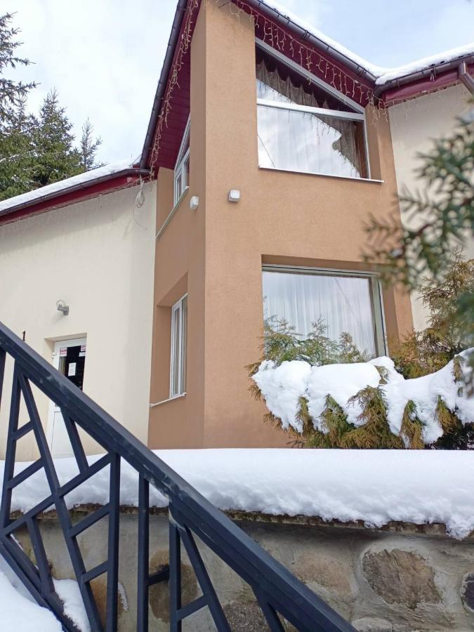 Toga Cottage Iablunîțea Exterior foto